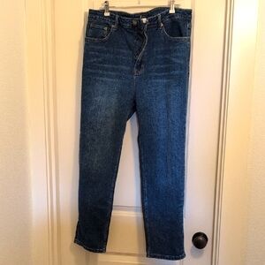 VENUS Blue Straight Cut 5-Pocket Jean